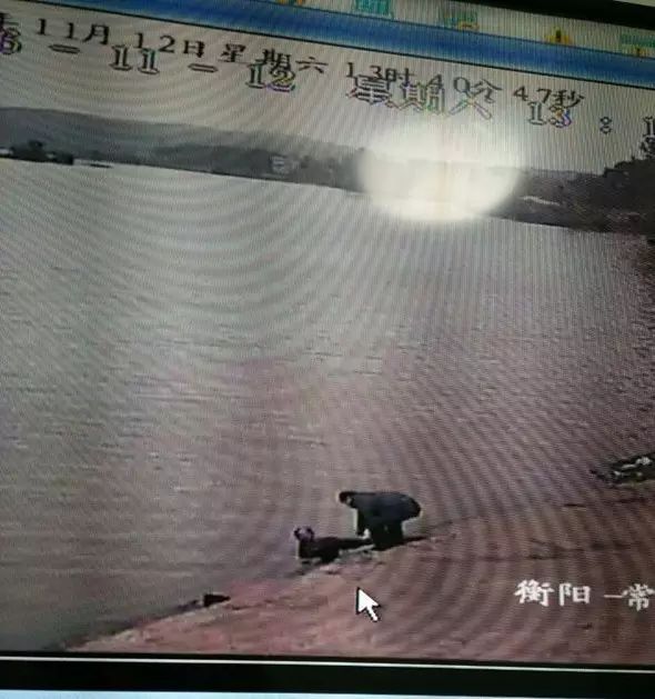 煙洲醉漢掉河中，海事監(jiān)控顯神威！